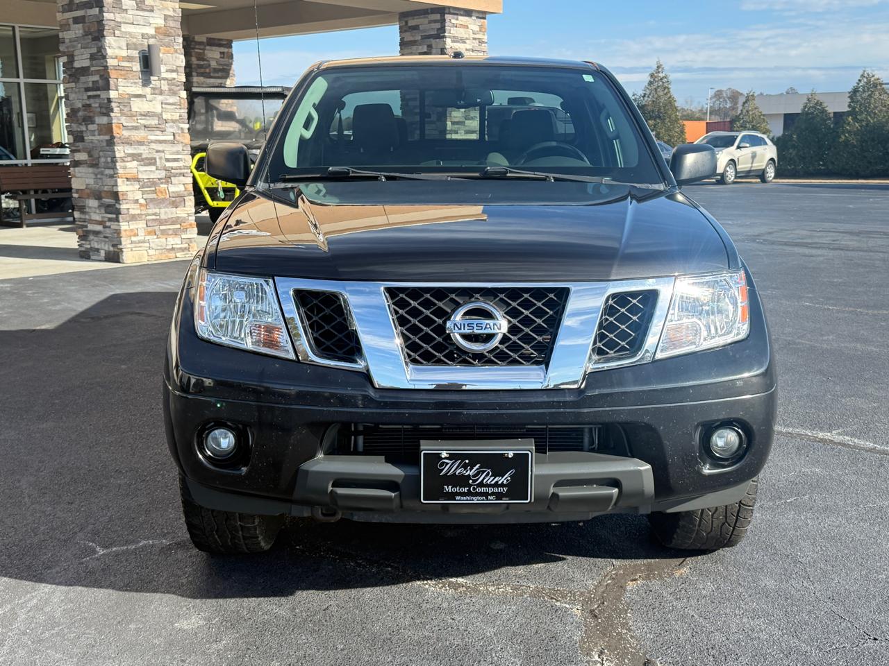 Nissan Frontier S Crew Cab 5AT 4WD 2016