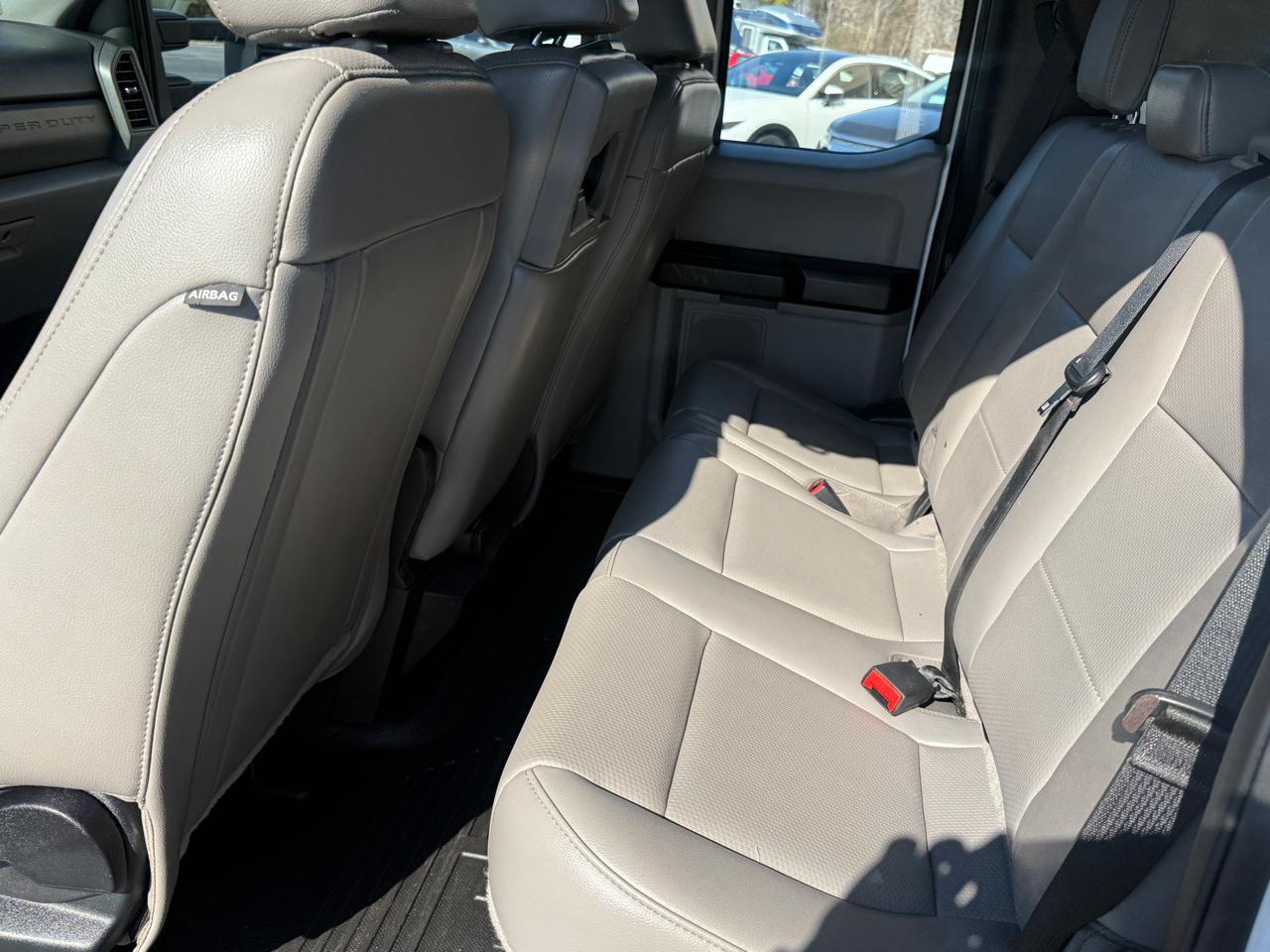 Ford F-350 SD XL SuperCab Long Bed 4WD DRW 2021