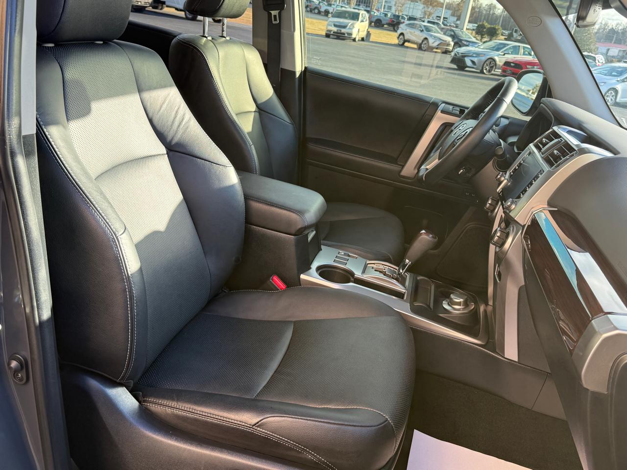 Toyota 4Runner Limited 4WD 2024