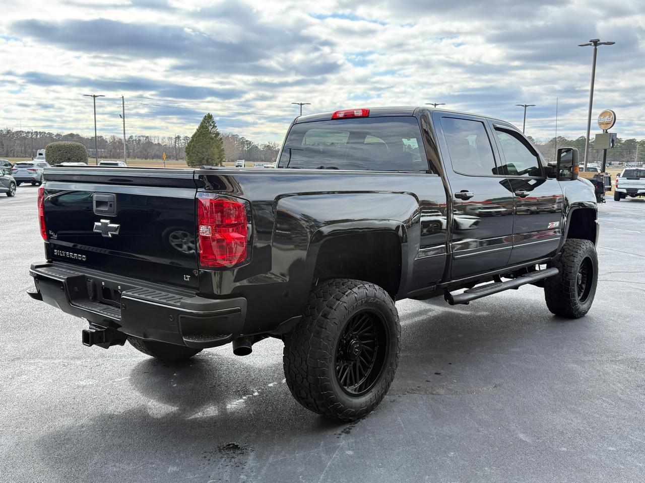 Chevrolet Silverado 2500HD LT Crew Cab 4WD 2016