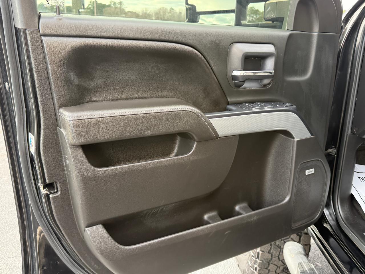 Chevrolet Silverado 2500HD LT Crew Cab 4WD 2016