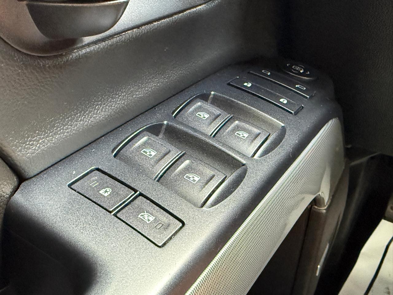 Chevrolet Silverado 2500HD LT Crew Cab 4WD 2016