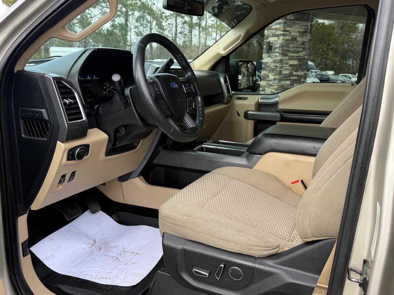 Ford F-150 XLT SuperCrew 4WD 2017