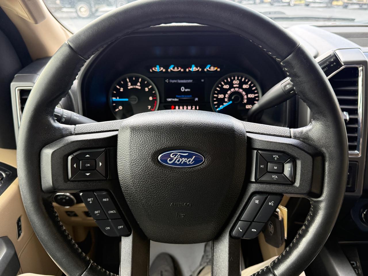 Ford F-150 XLT SuperCrew 4WD 2017