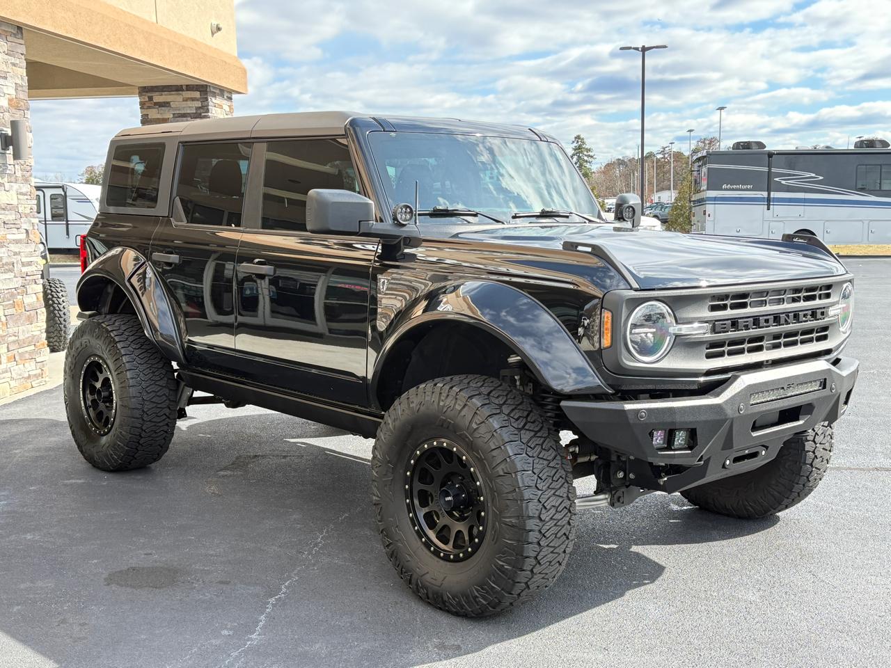 Ford Bronco Base 4-Door w/Advanced 2022