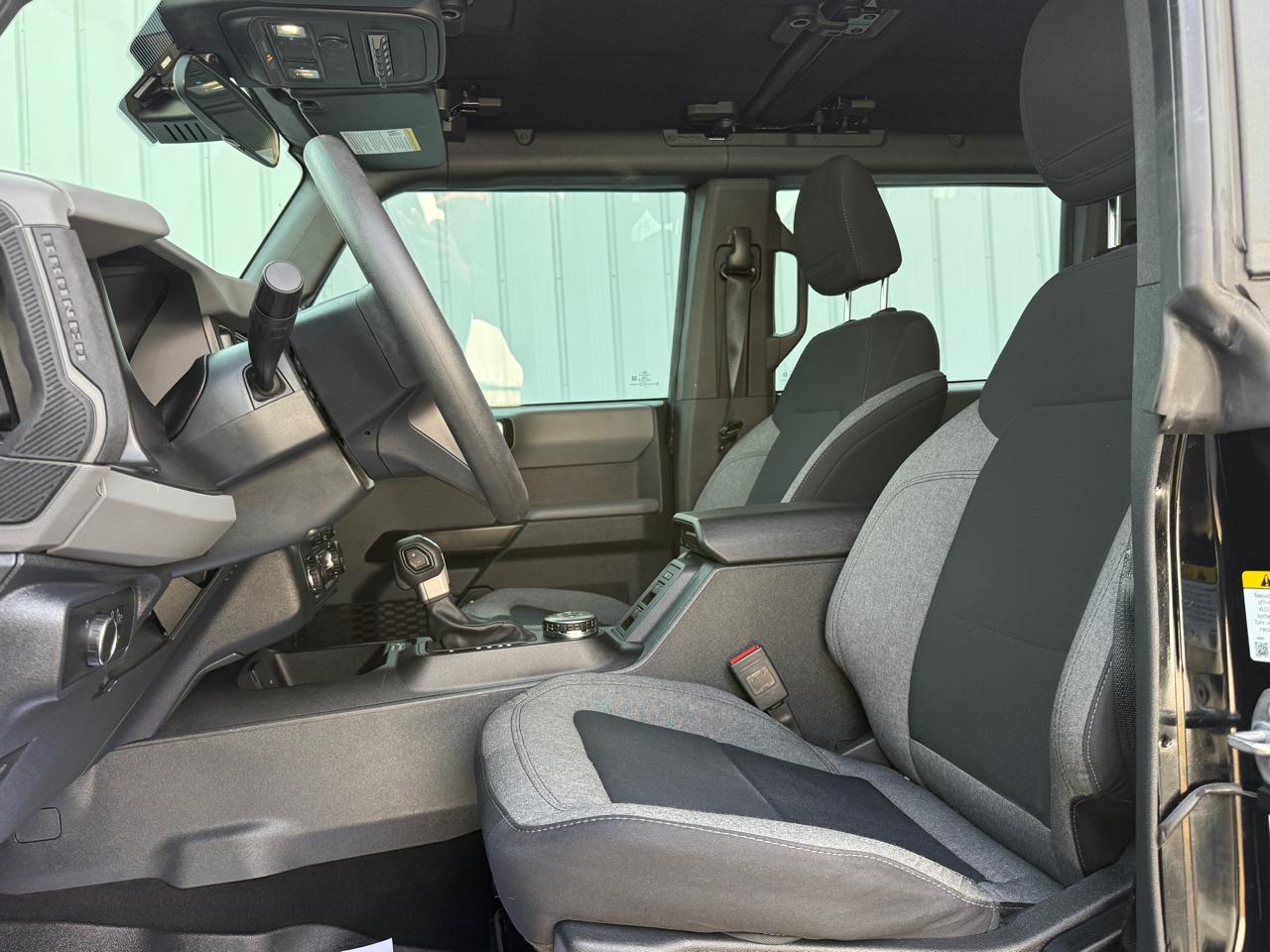 Ford Bronco Base 4-Door w/Advanced 2022