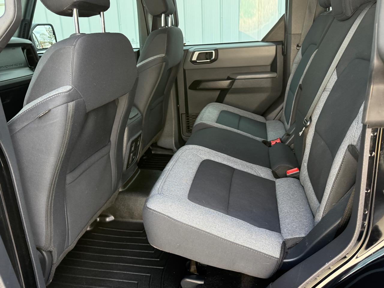 Ford Bronco Base 4-Door w/Advanced 2022