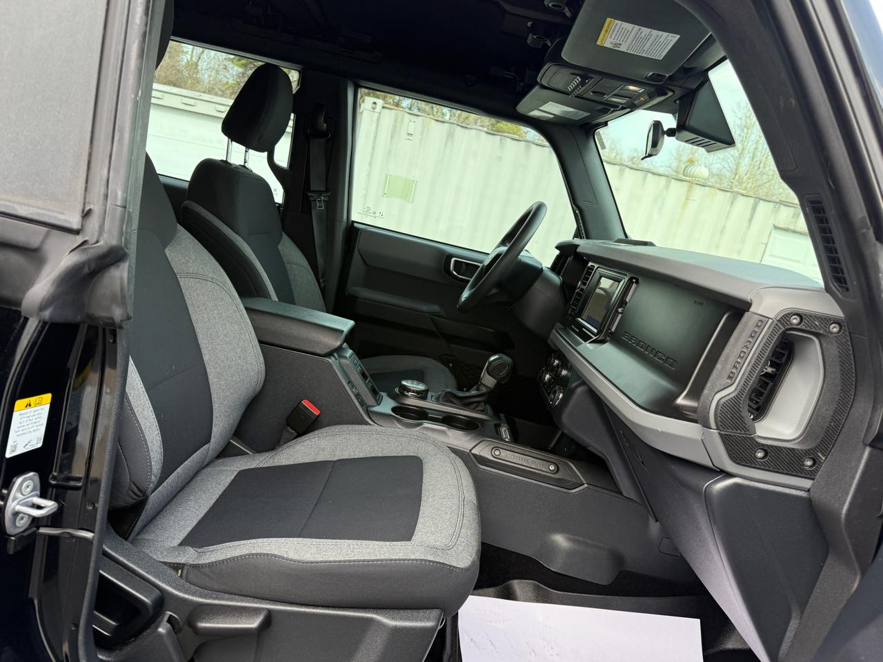 Ford Bronco Base 4-Door w/Advanced 2022