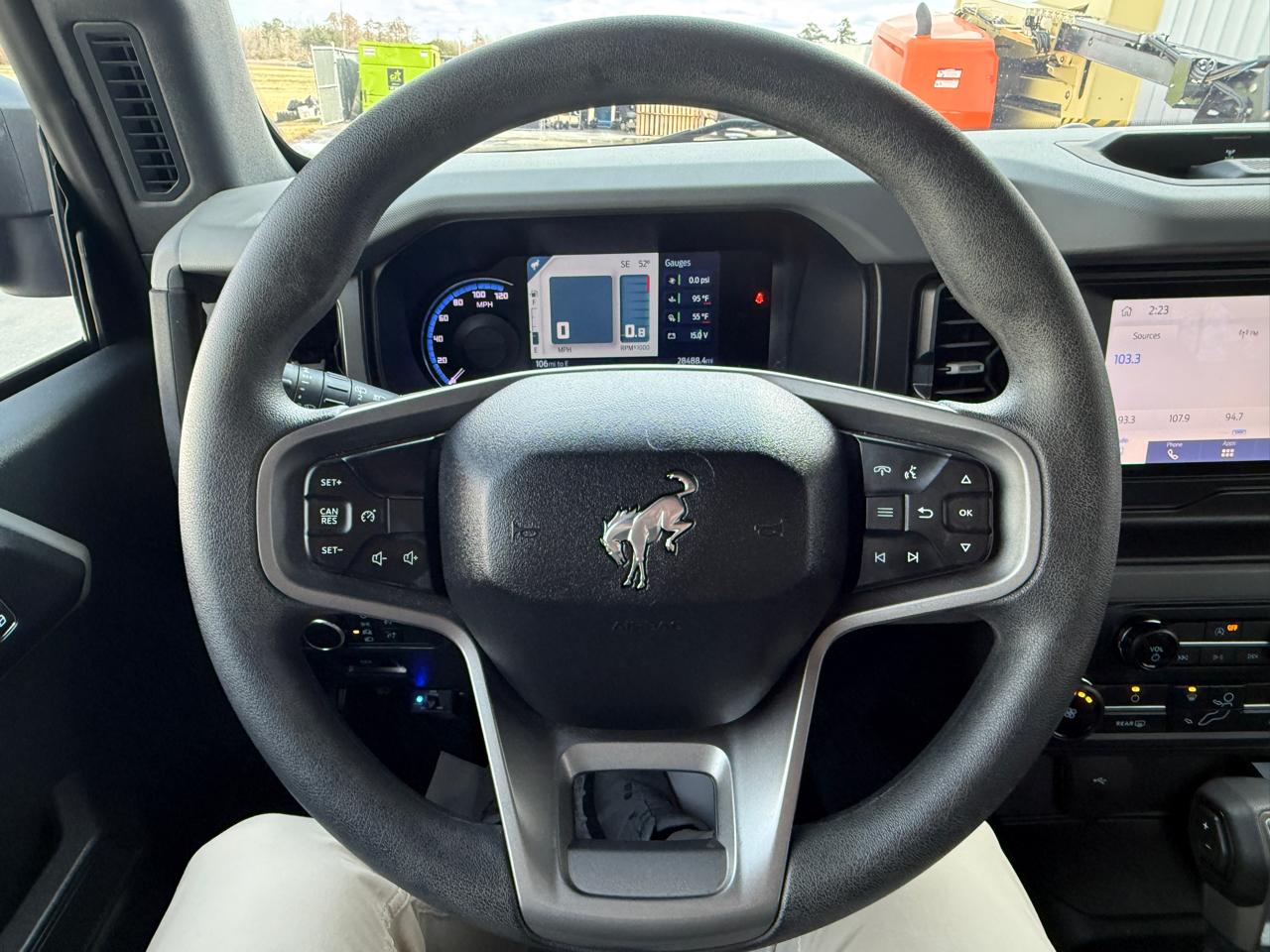 Ford Bronco Base 4-Door w/Advanced 2022