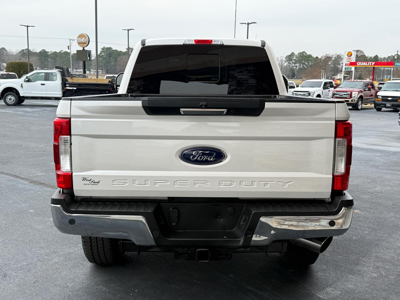Ford F-250 SD Lariat Crew Cab 4WD 2019