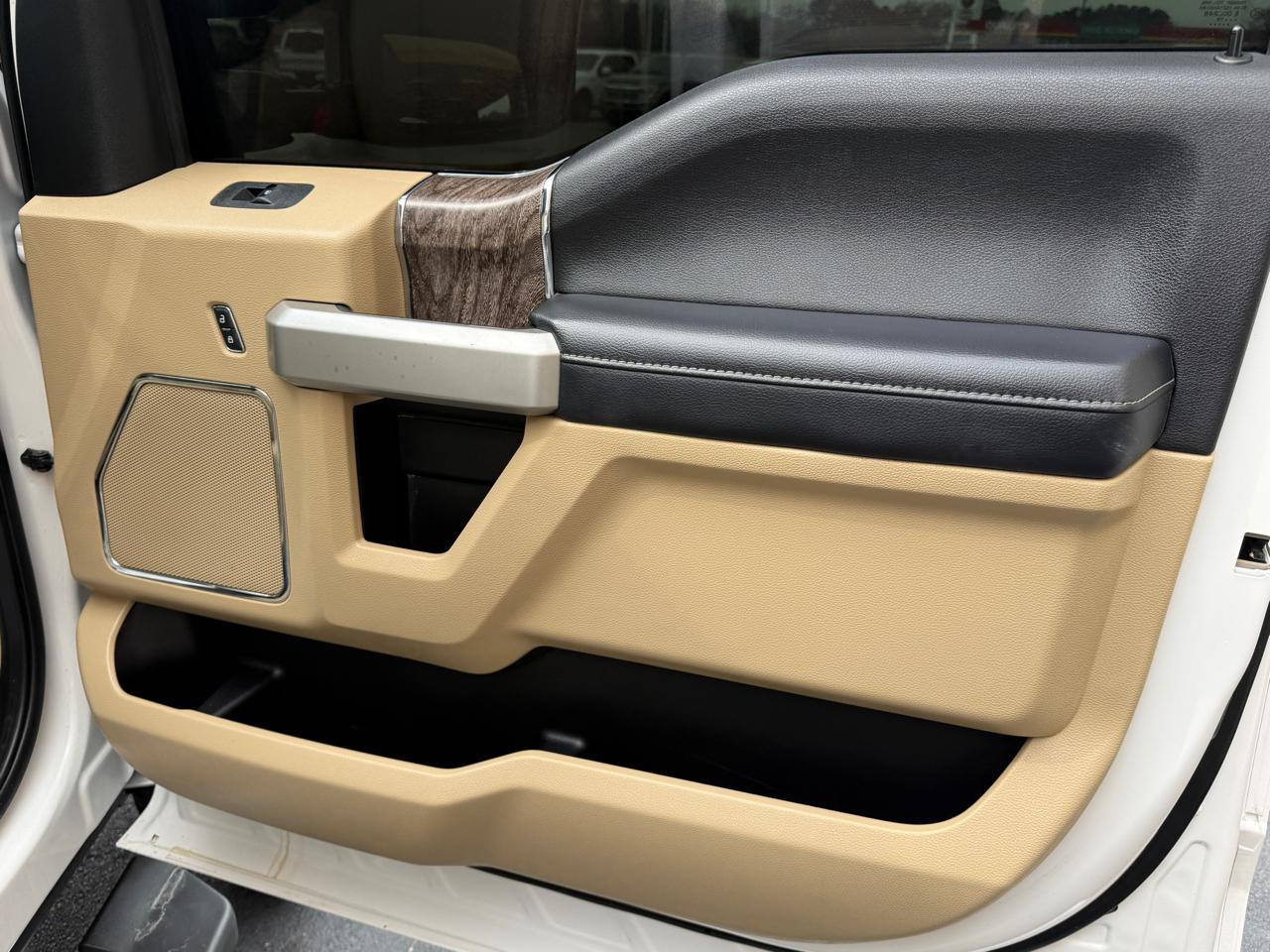 Ford F-250 SD Lariat Crew Cab 4WD 2019