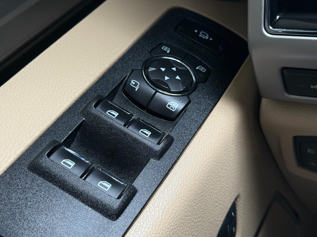 Ford F-250 SD Lariat Crew Cab 4WD 2019