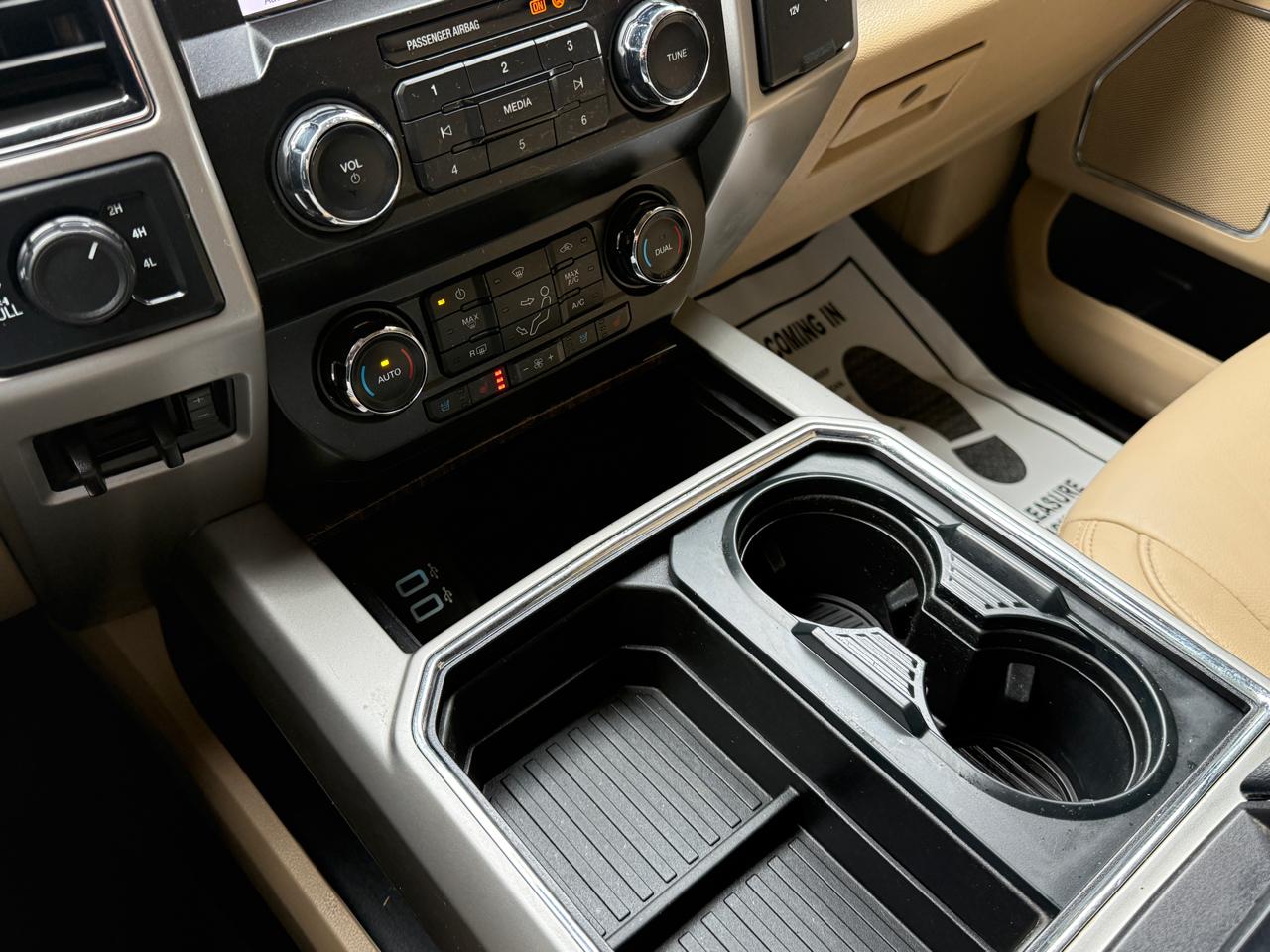 Ford F-250 SD Lariat Crew Cab 4WD 2019