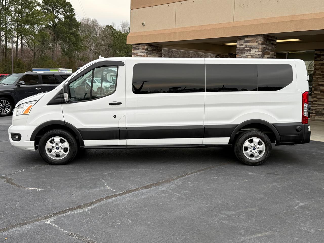 Ford Transit 350 Wagon Low Roof XL w/Sliding Pass. 148-in. WB 2020