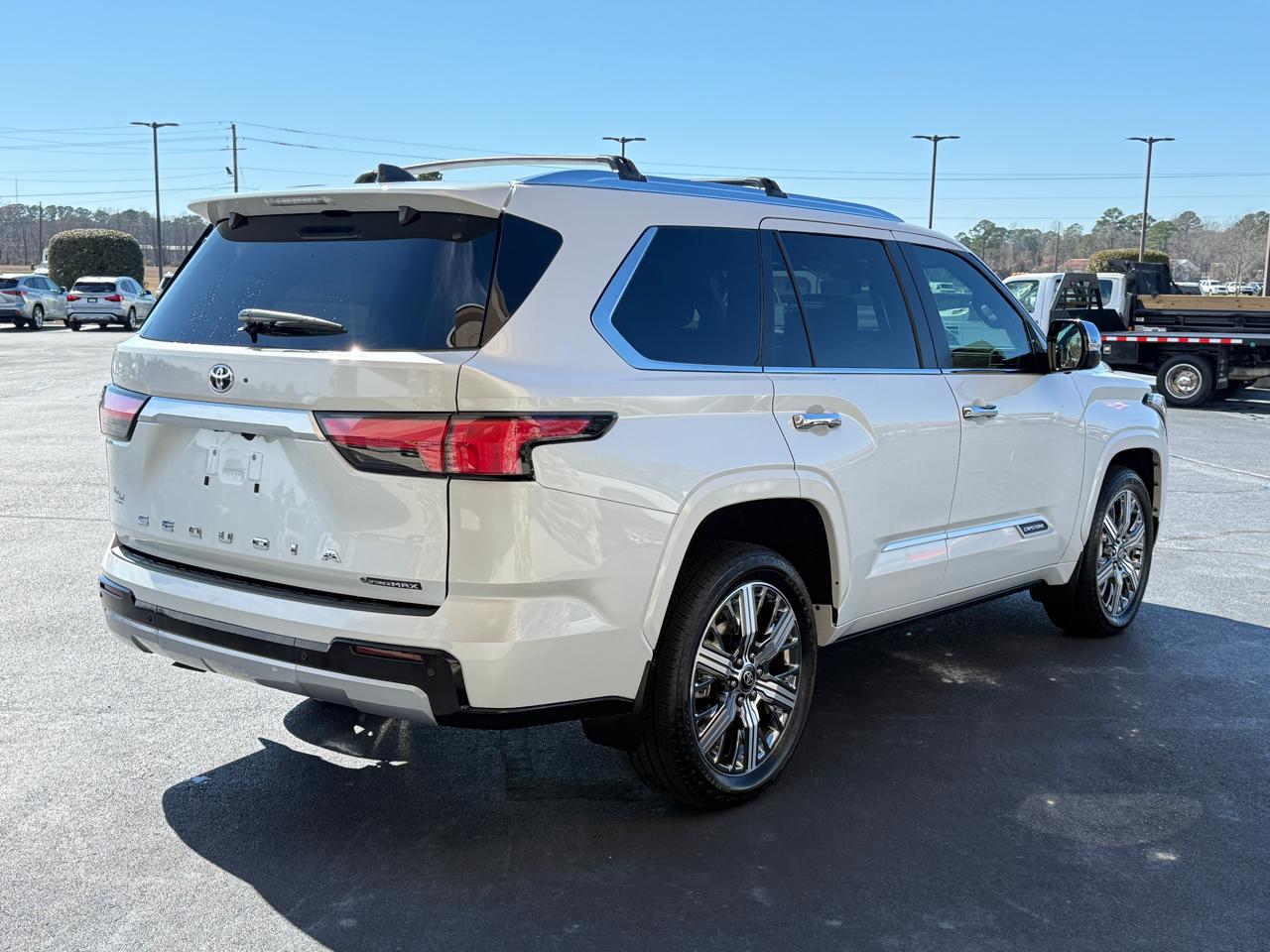 Toyota Sequoia Capstone 4WD (Natl) 2026