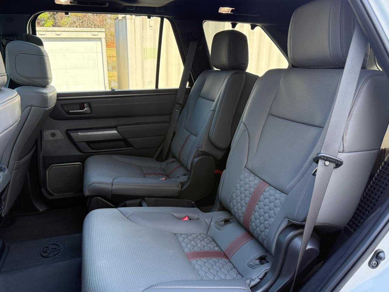 Toyota Sequoia Capstone 4WD (Natl) 2026