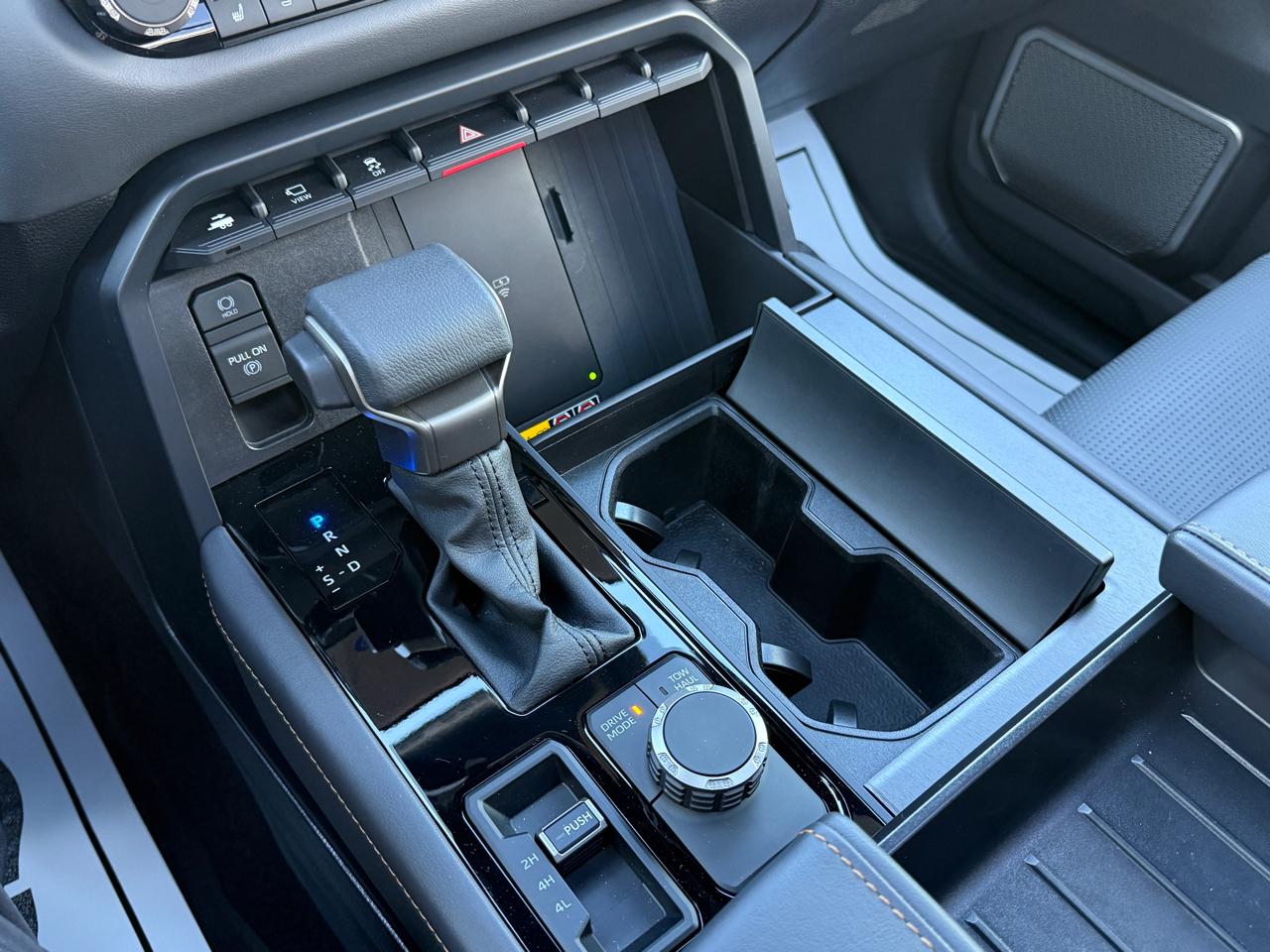 Toyota Sequoia Capstone 4WD (Natl) 2026