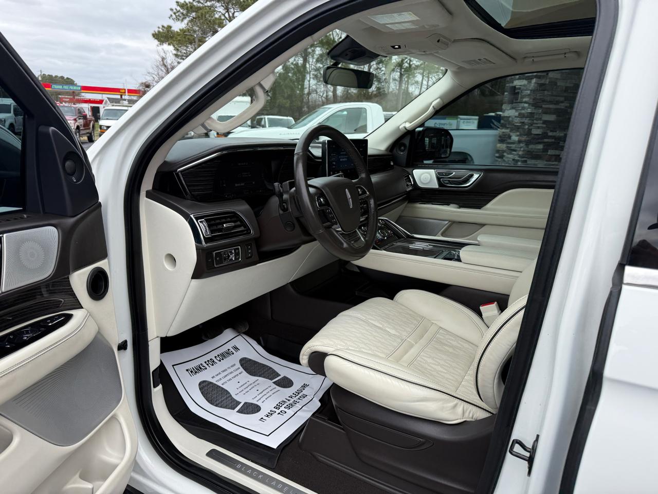 Lincoln Navigator L Black Label 4WD 2023