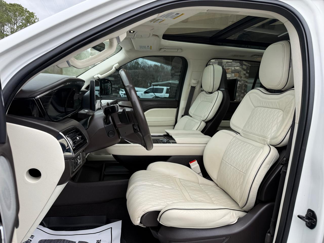 Lincoln Navigator L Black Label 4WD 2023