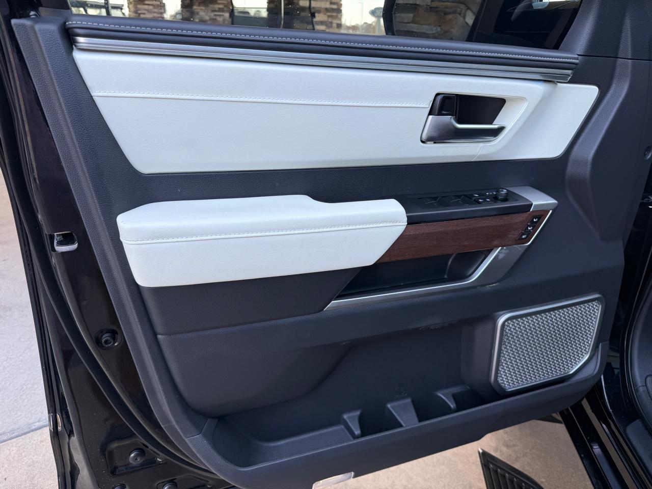 Toyota Sequoia Capstone 4D SUV 4WD 2024