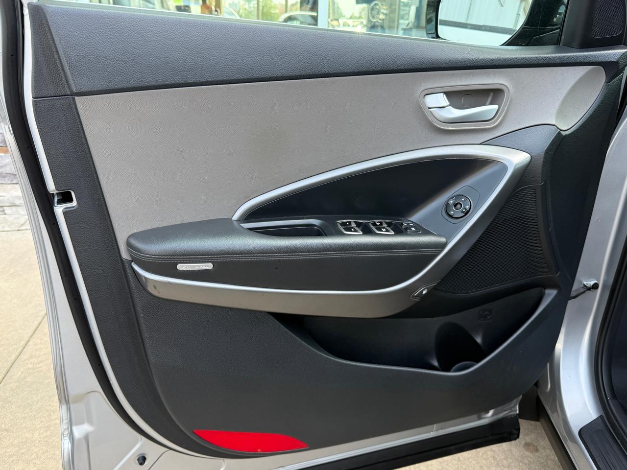 Hyundai Santa Fe Limited FWD 2016