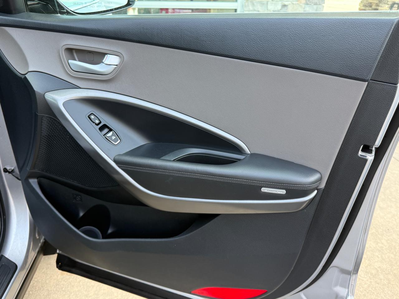 Hyundai Santa Fe Limited FWD 2016