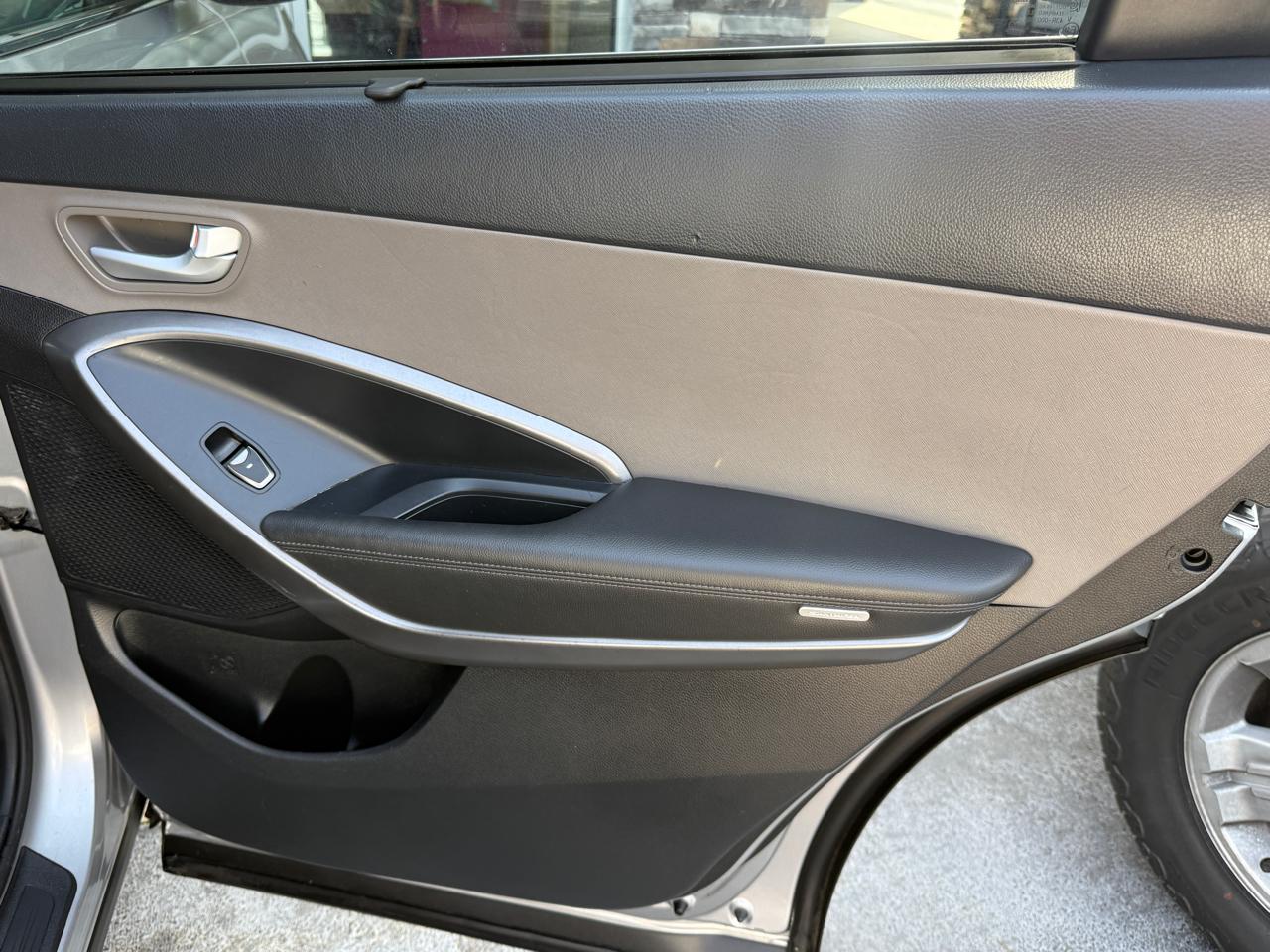 Hyundai Santa Fe Limited FWD 2016