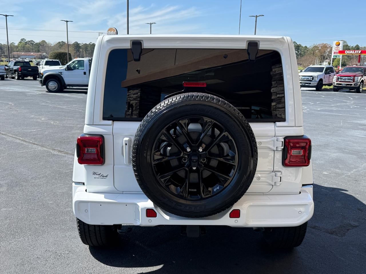 Jeep Wrangler Unlimited Sahara 2023