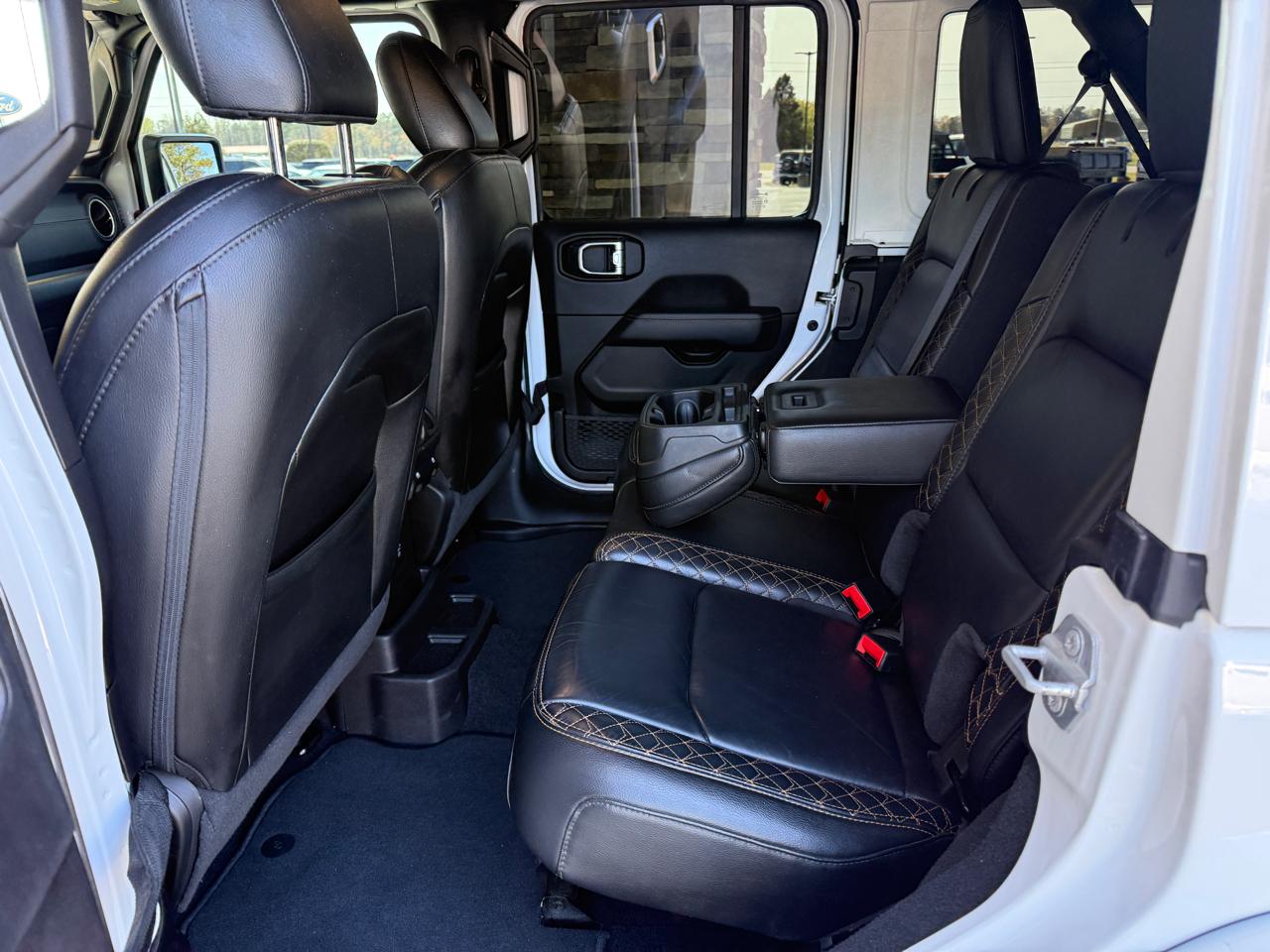 Jeep Wrangler Unlimited Sahara 2023