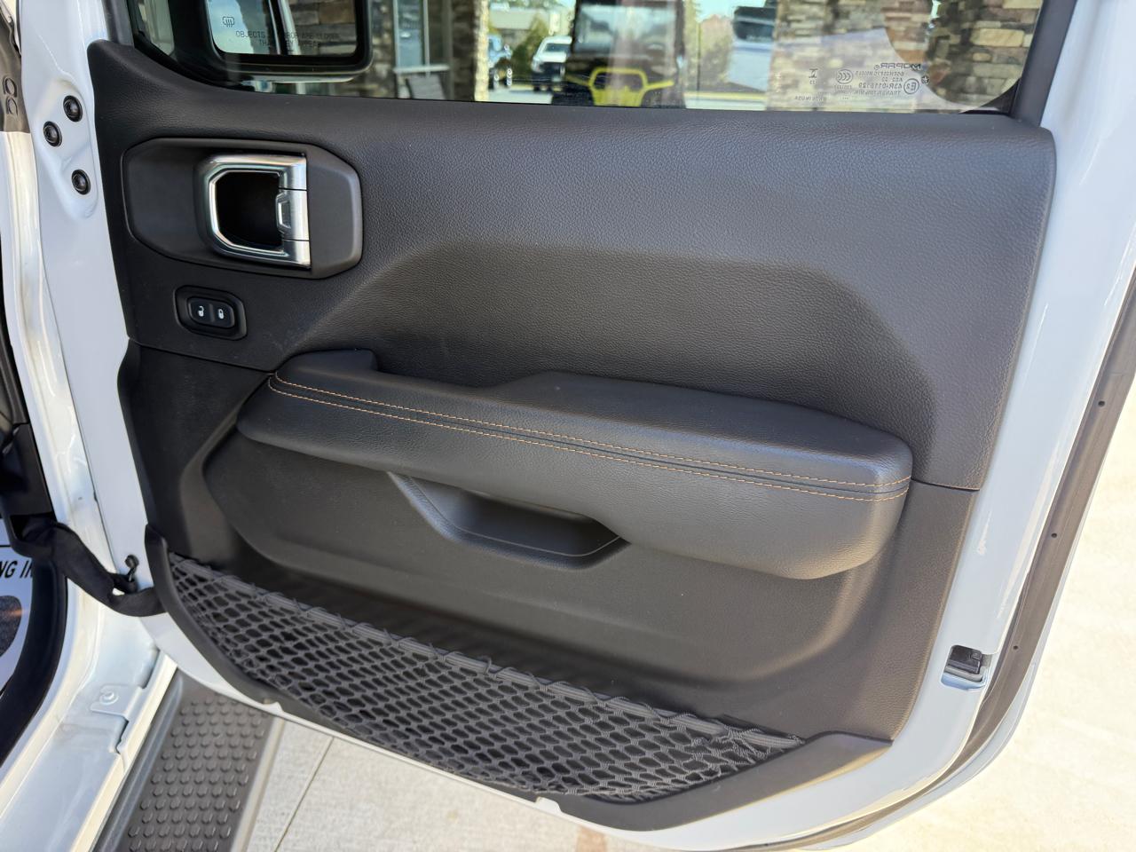 Jeep Wrangler Unlimited Sahara 2023