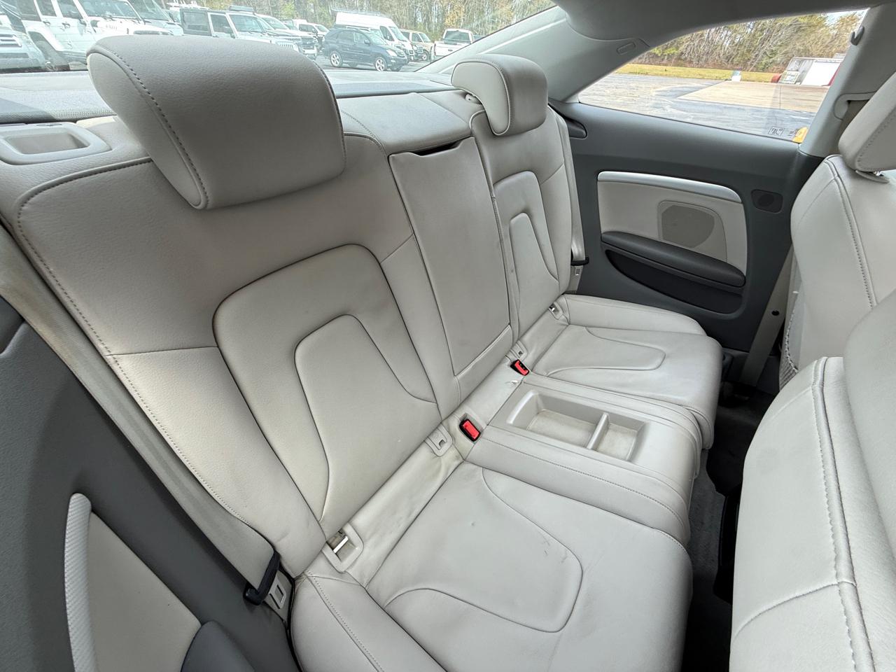 Audi A5 Coupe 2.0T quattro Tiptronic 2012