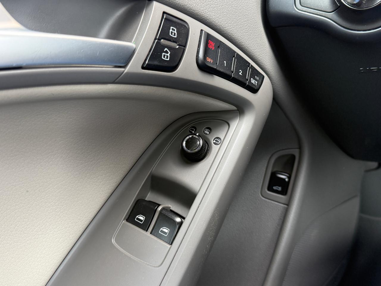 Audi A5 Coupe 2.0T quattro Tiptronic 2012