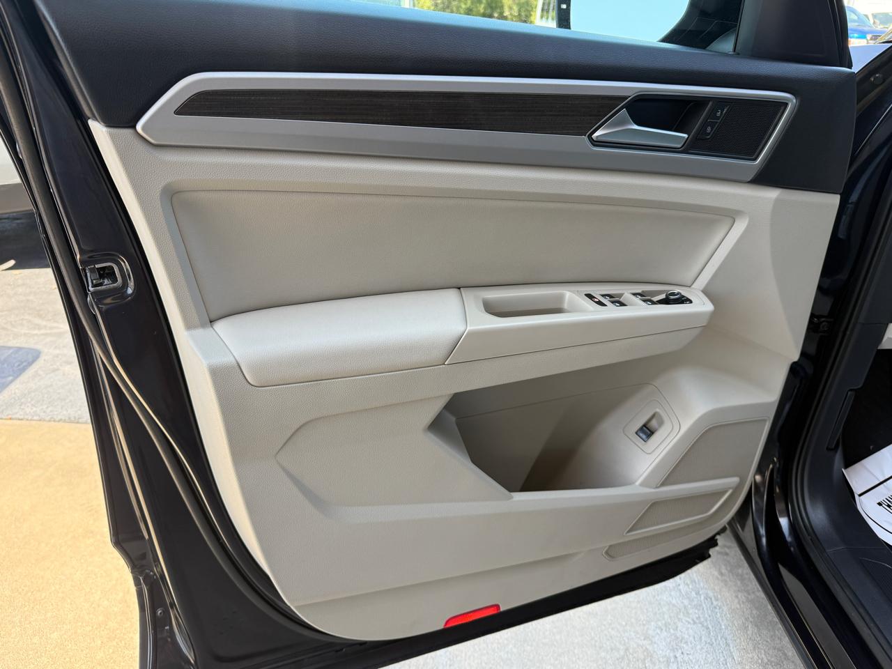 Volkswagen Atlas V6 SE w/Technology 2018