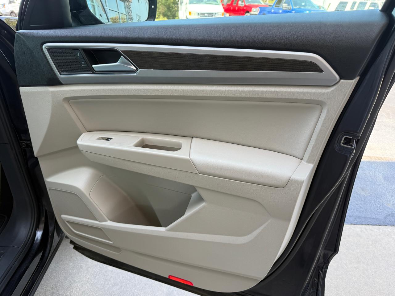 Volkswagen Atlas V6 SE w/Technology 2018