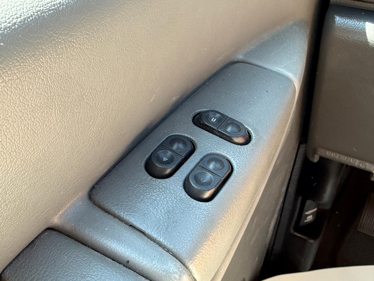 Ford Econoline E-350 Super Duty 2007