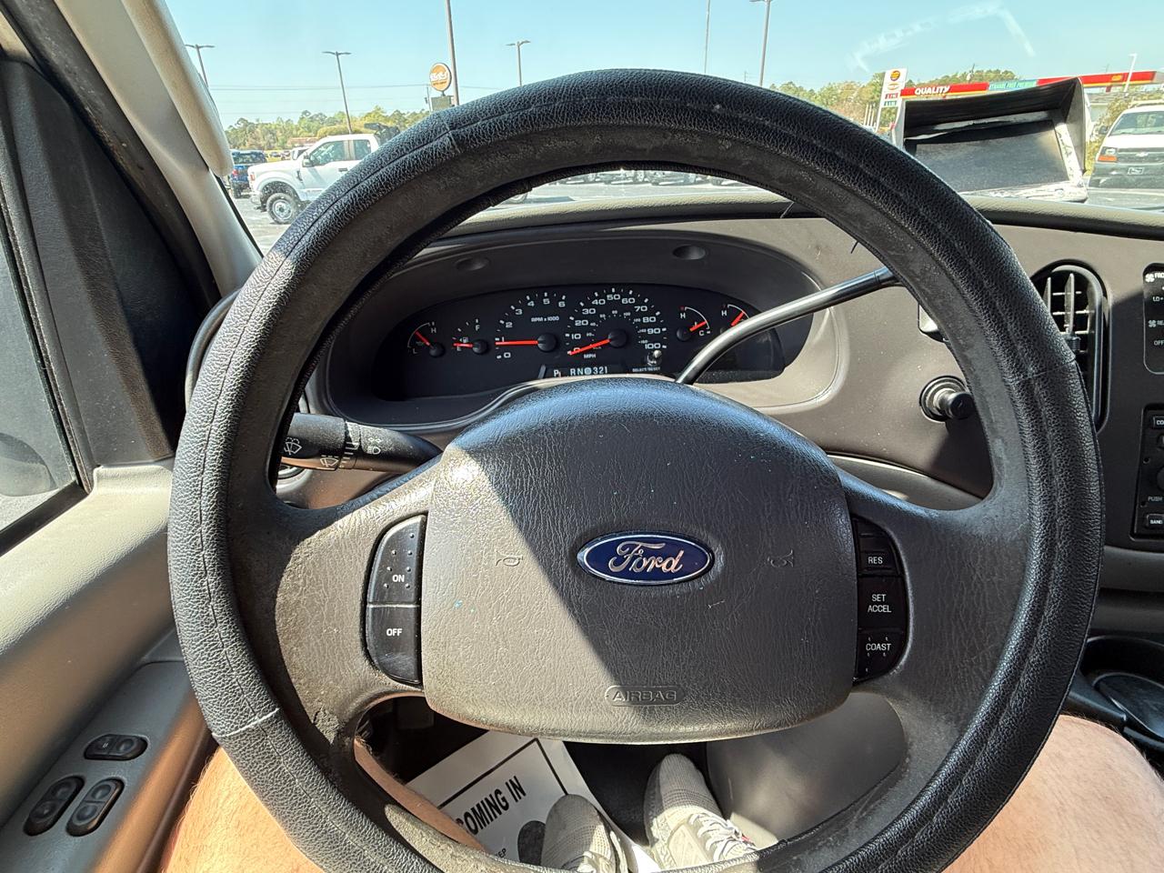 Ford Econoline E-350 Super Duty 2007