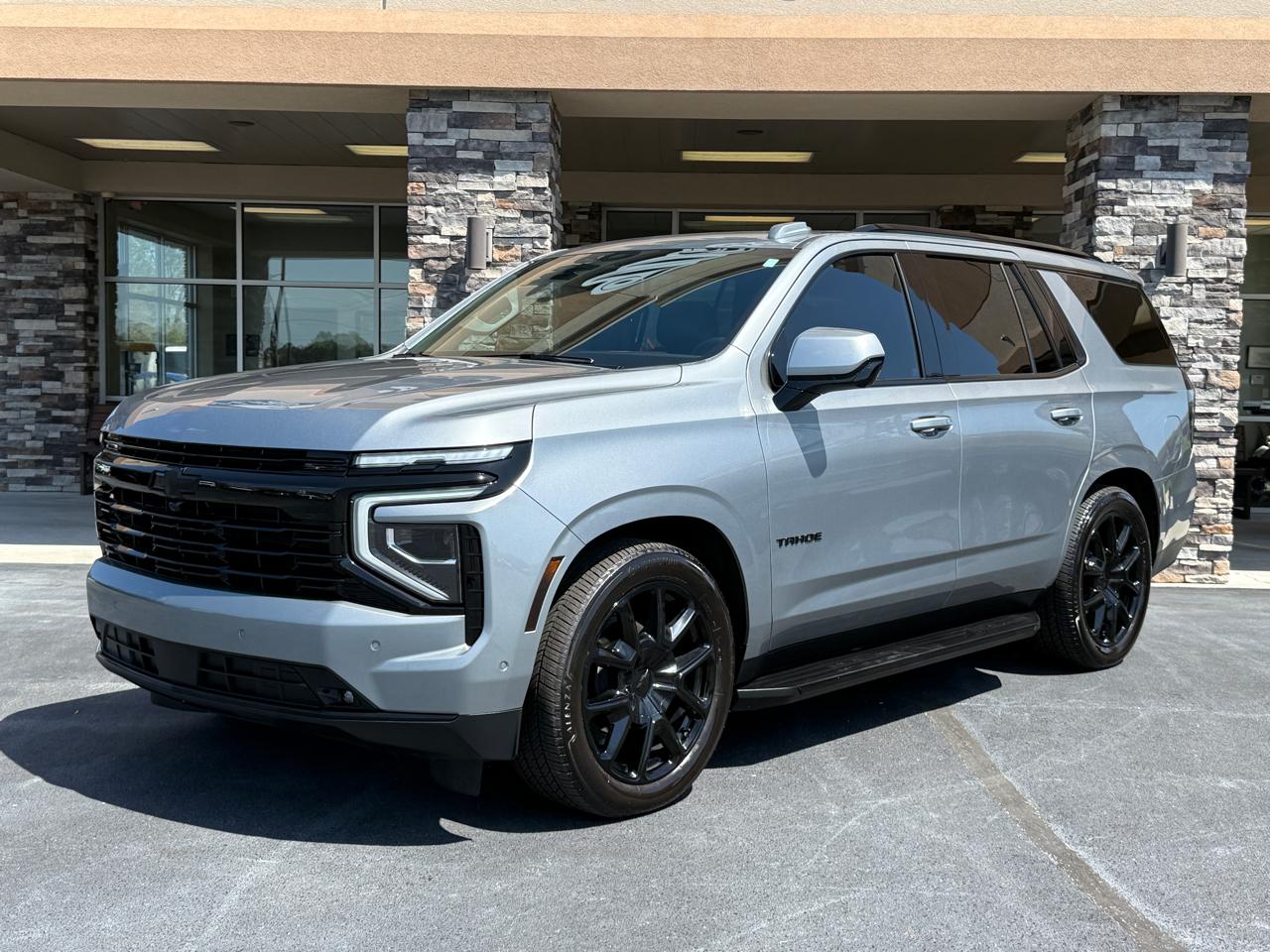 2025 Chevrolet Tahoe RST