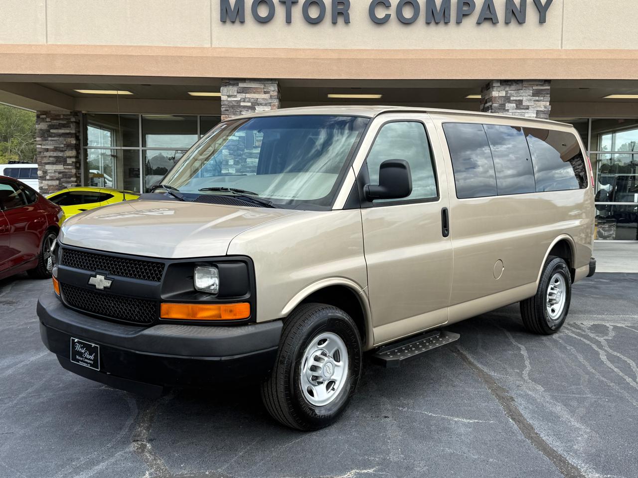 Chevrolet Express LS 2500 2010