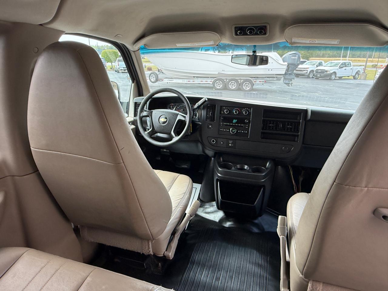 Chevrolet Express LS 2500 2010