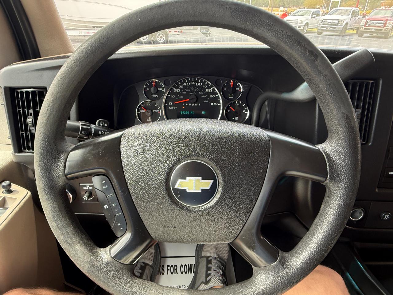 Chevrolet Express LS 2500 2010