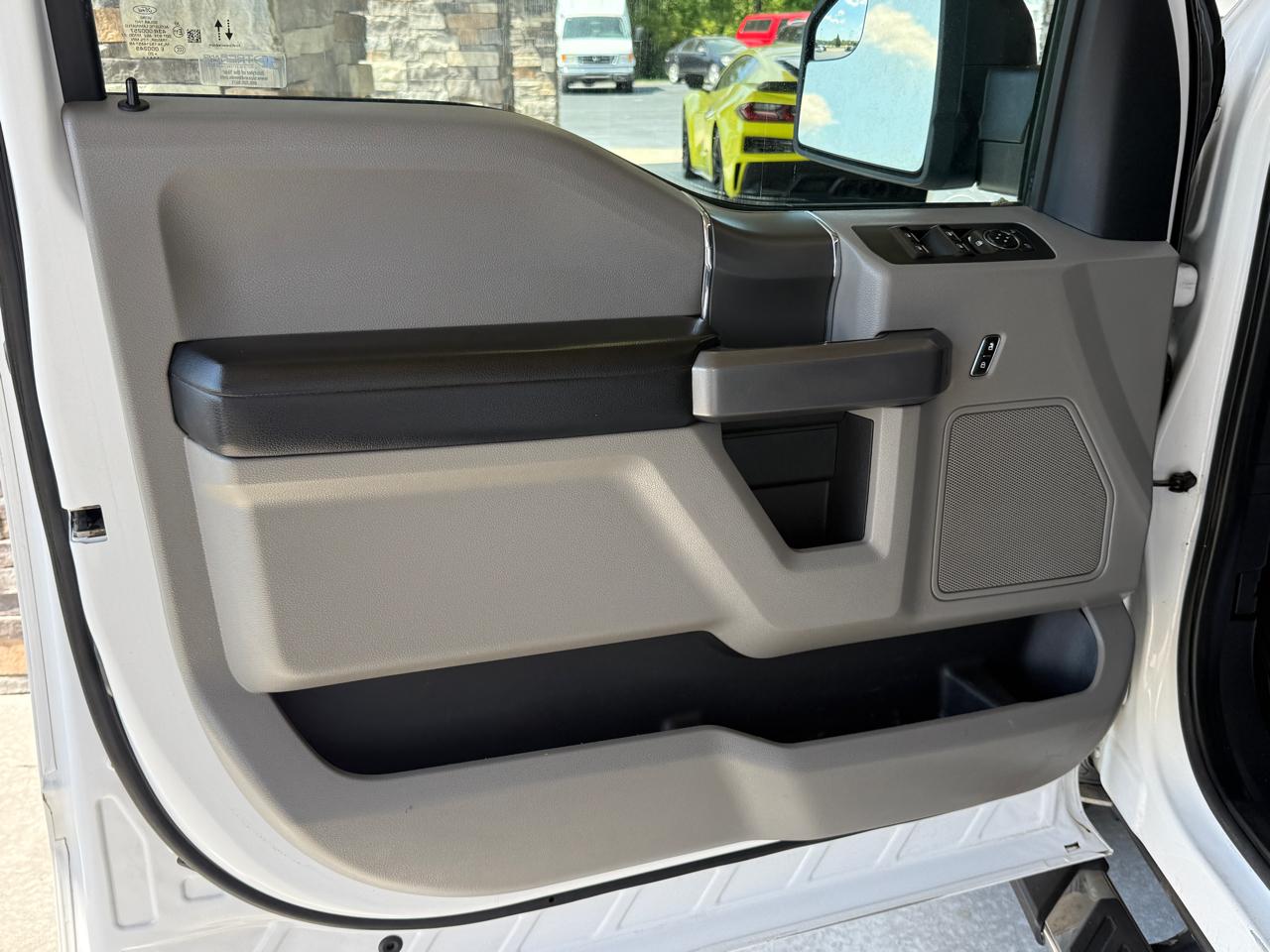 Ford F-150 XLT SuperCrew 4WD 2020