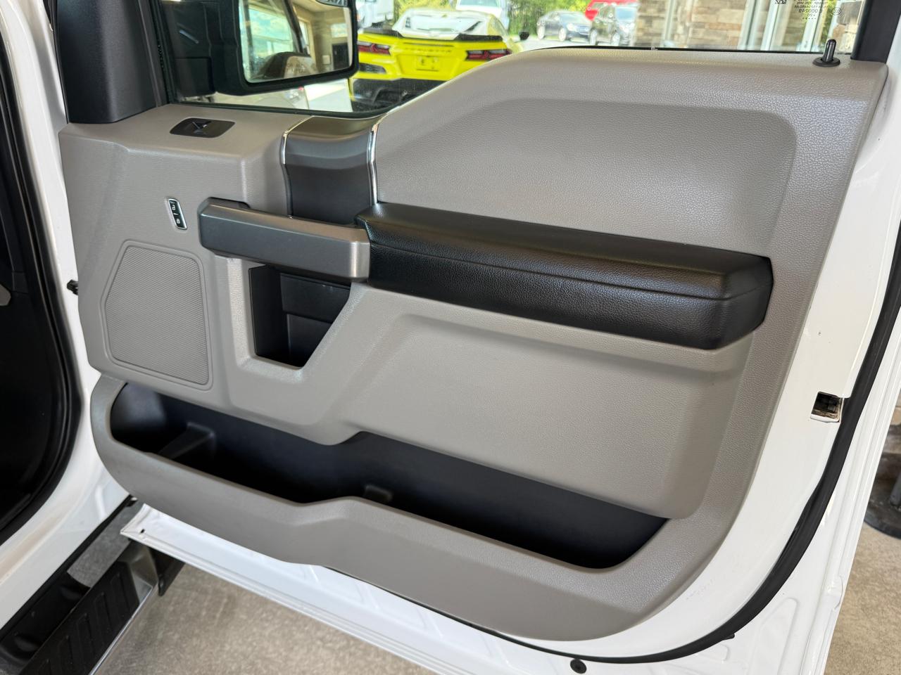 Ford F-150 XLT SuperCrew 4WD 2020