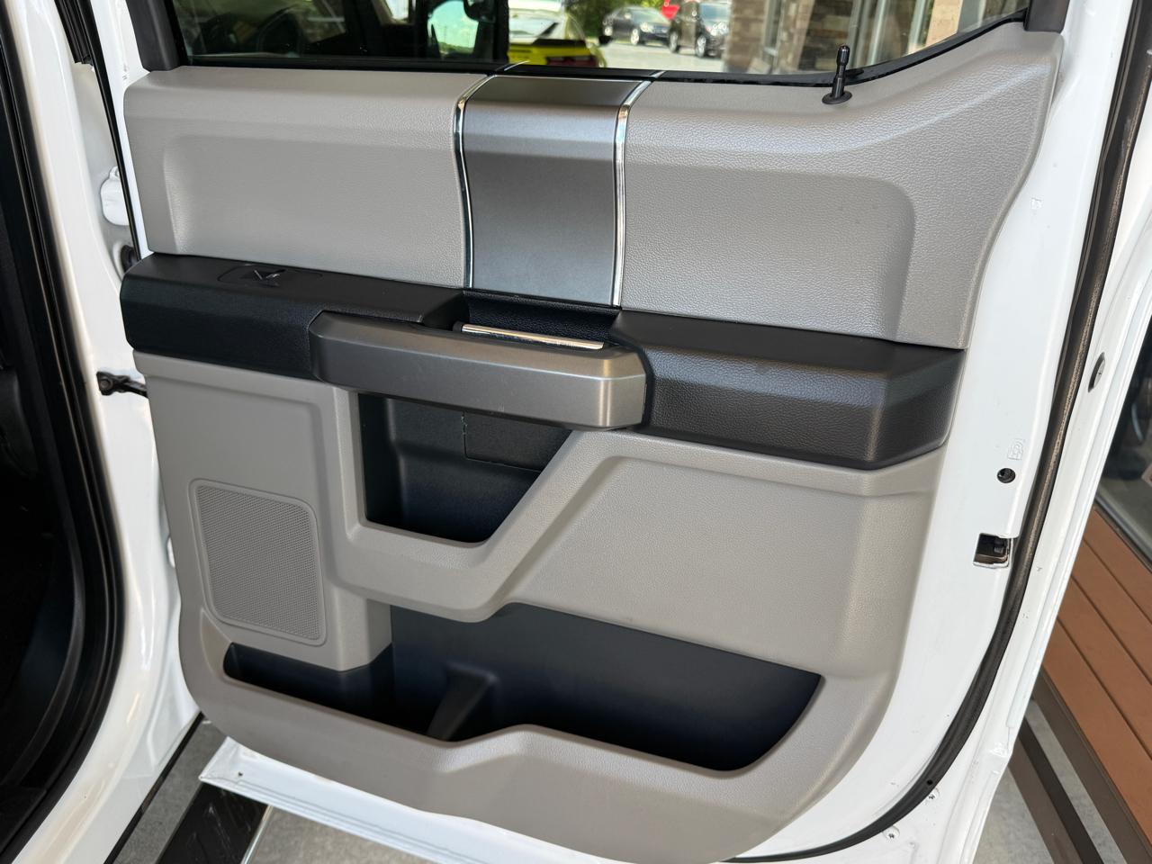 Ford F-150 XLT SuperCrew 4WD 2020