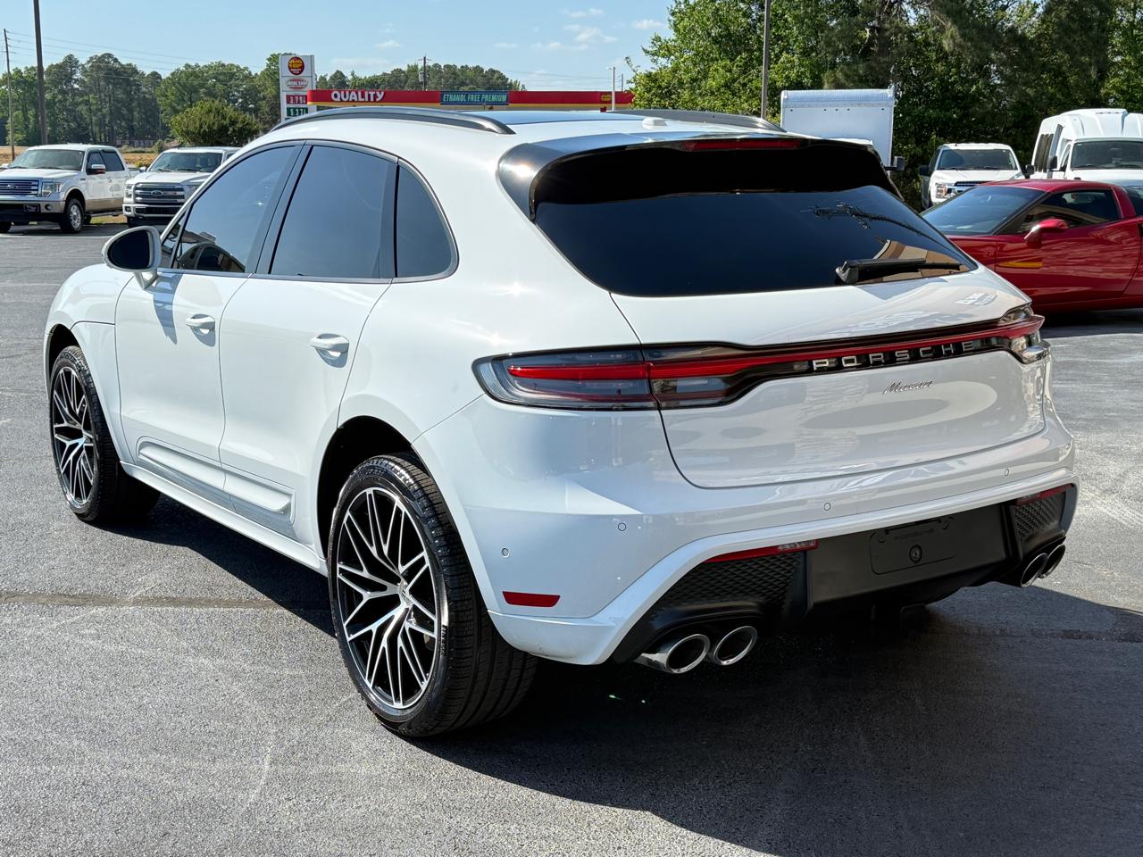 Porsche Macan Base 2025