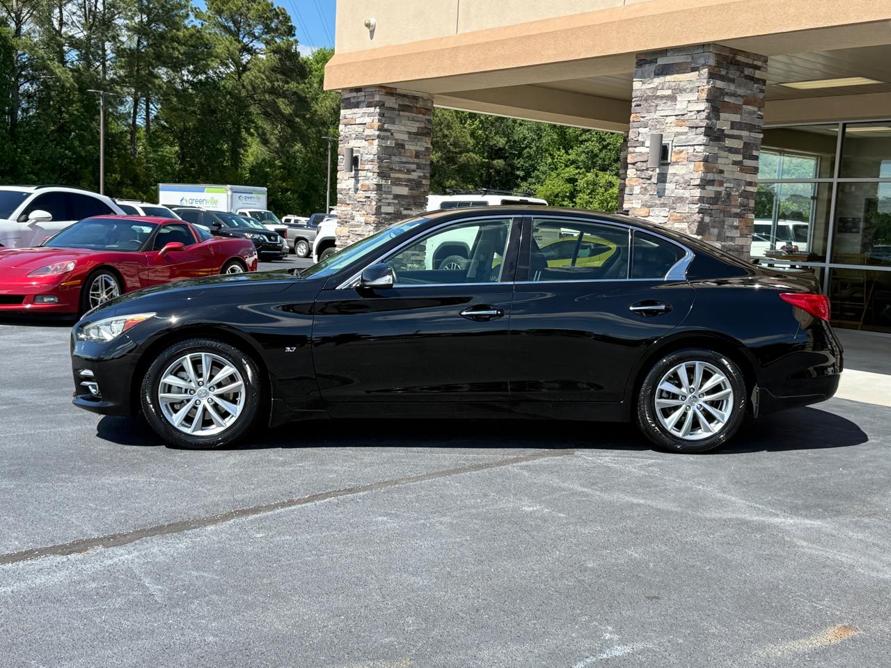 Infiniti Q50 Base AWD 2015