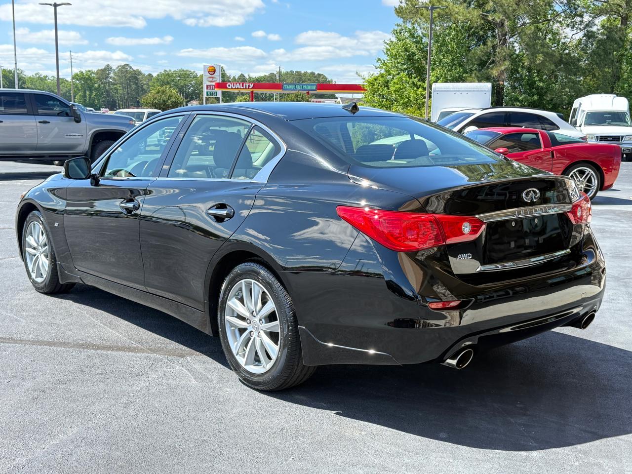 Infiniti Q50 Base AWD 2015