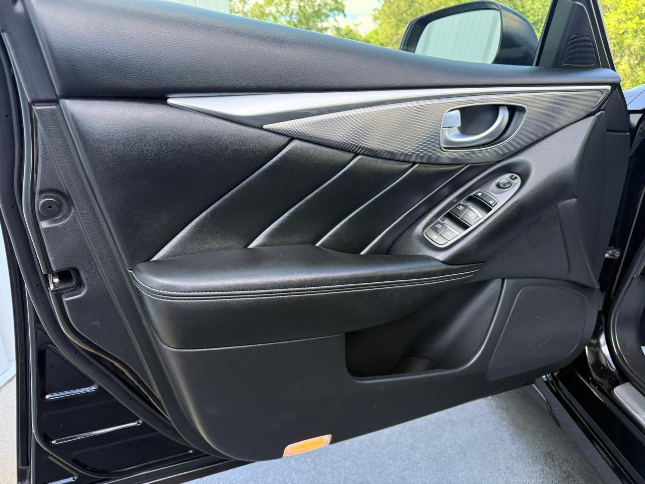 Infiniti Q50 Base AWD 2015