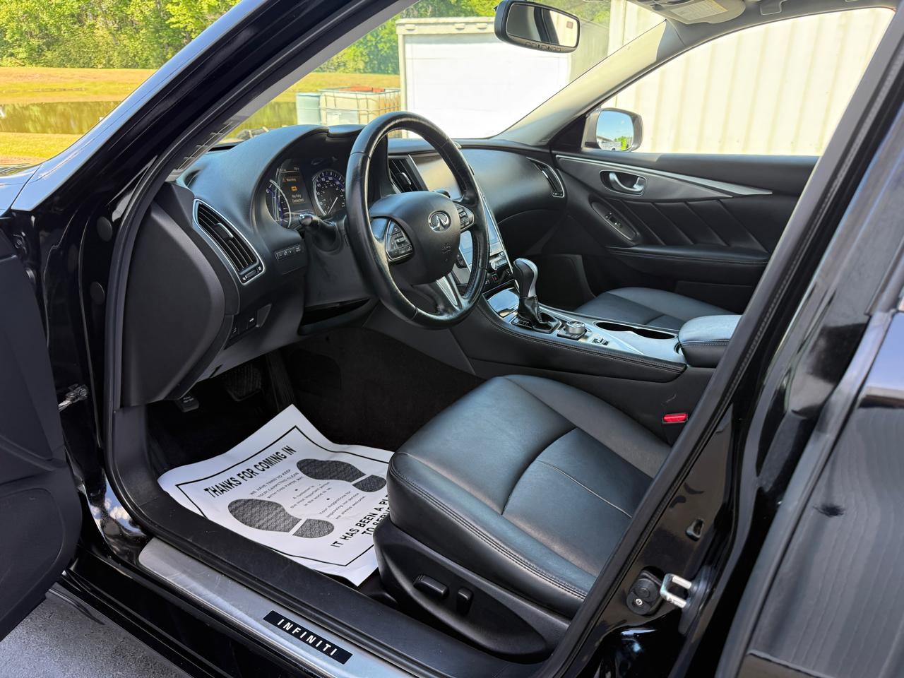 Infiniti Q50 Base AWD 2015