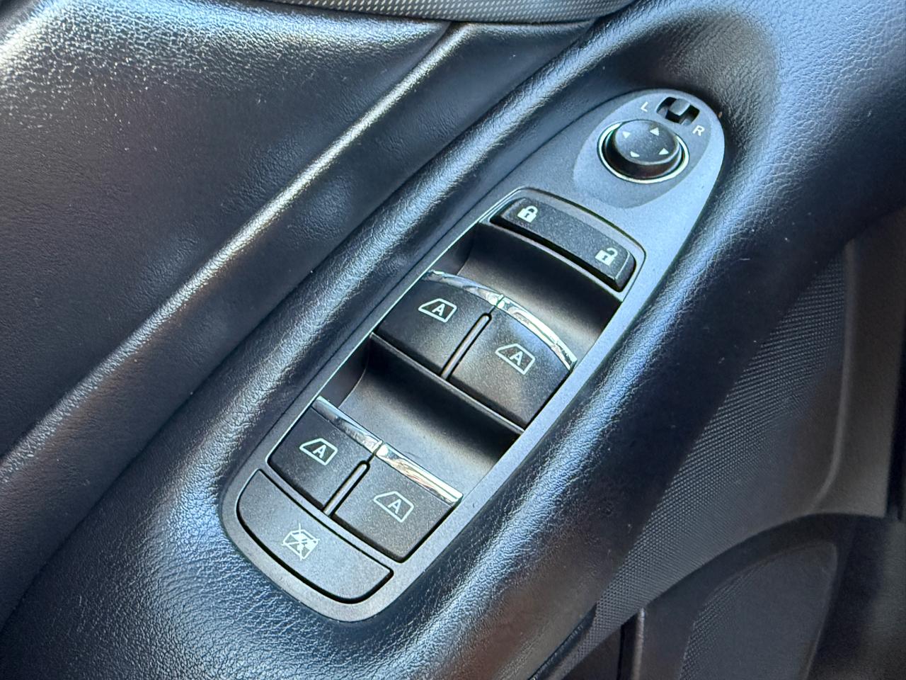 Infiniti Q50 Base AWD 2015