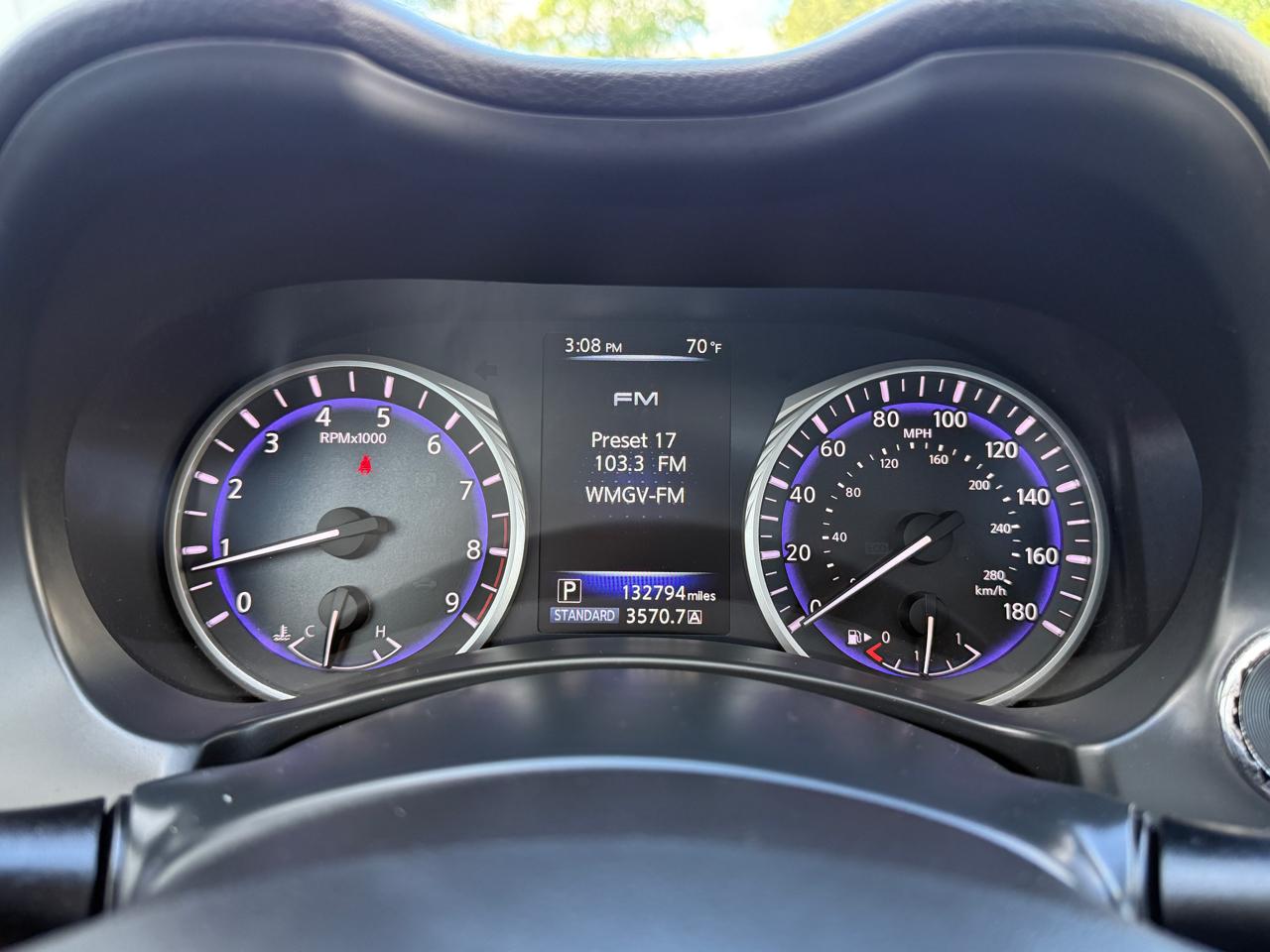 Infiniti Q50 Base AWD 2015